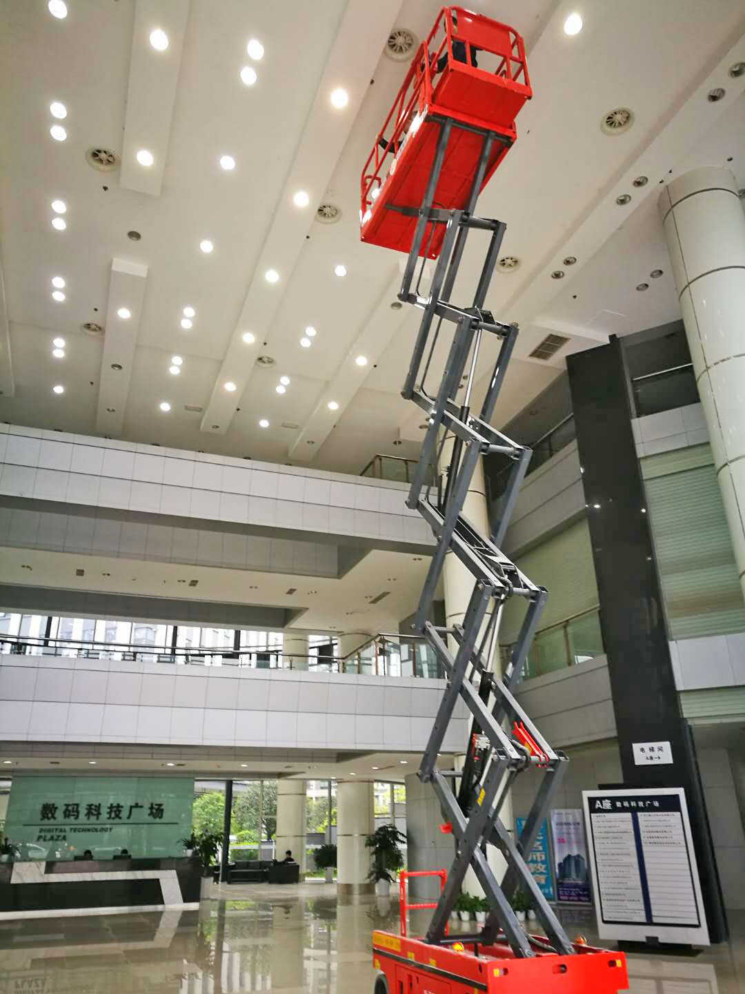 成都升降機租賃